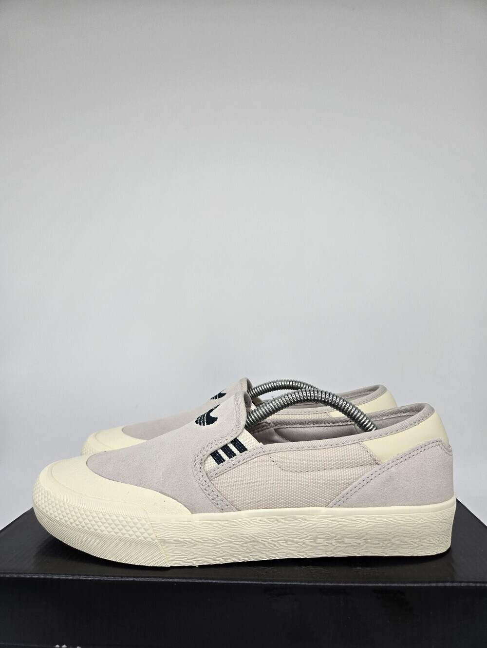 adidas Shmooofoil Slide HQ4721 Beige Wonder Sage Shoes Women's Size 9.5